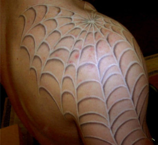 Значение татуировки паутина